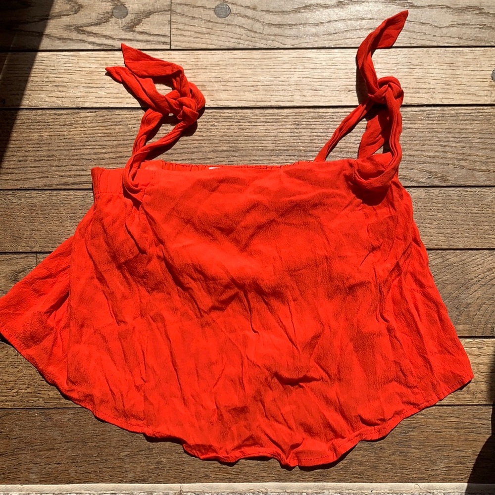 ASTR flory red poppy tie strap crop small/medium